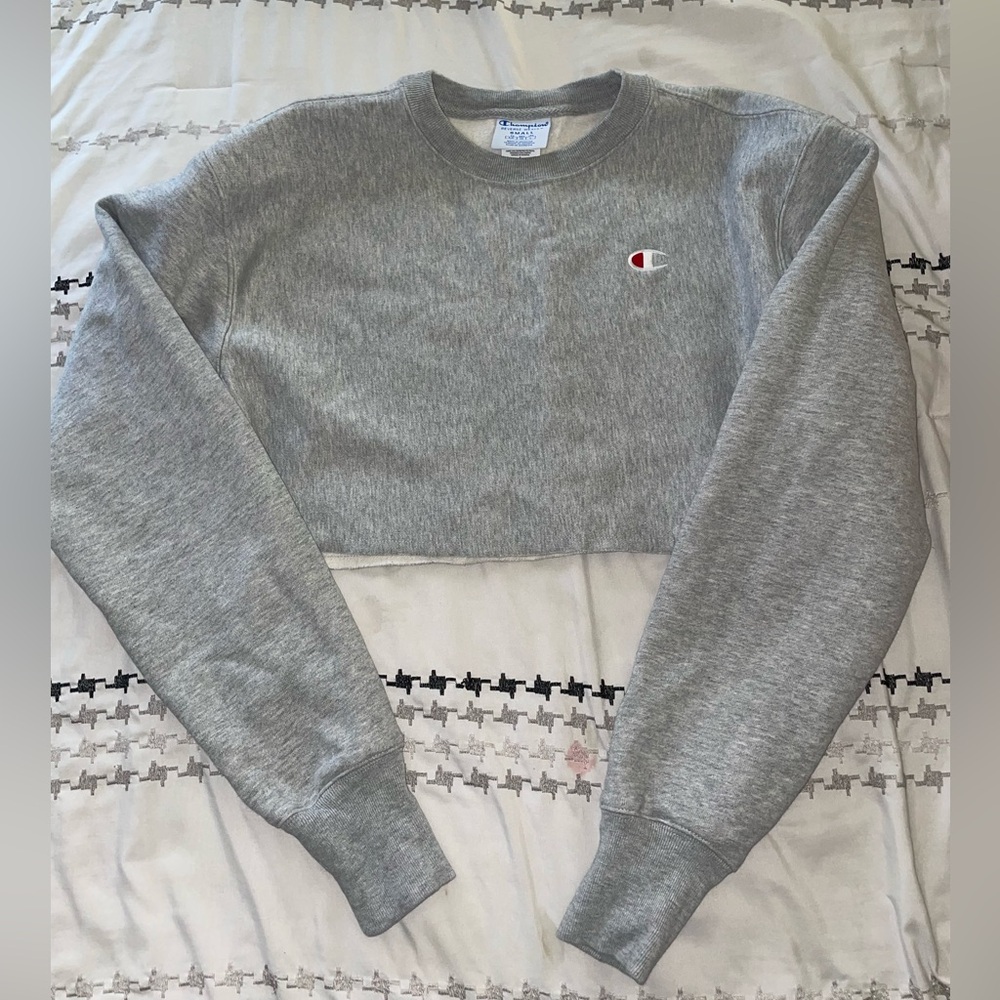 Champion Women's Crop Sweater - Gray